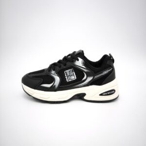 Adidași sport negri cu design din plasă